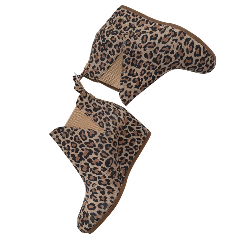 Toms Women's Kelsey desert tan leopard print suede wedge ankle boots size 7 NWT